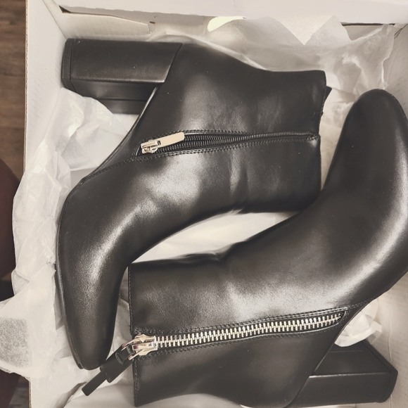 Nine West trike women's boots - Picture 3 of 4